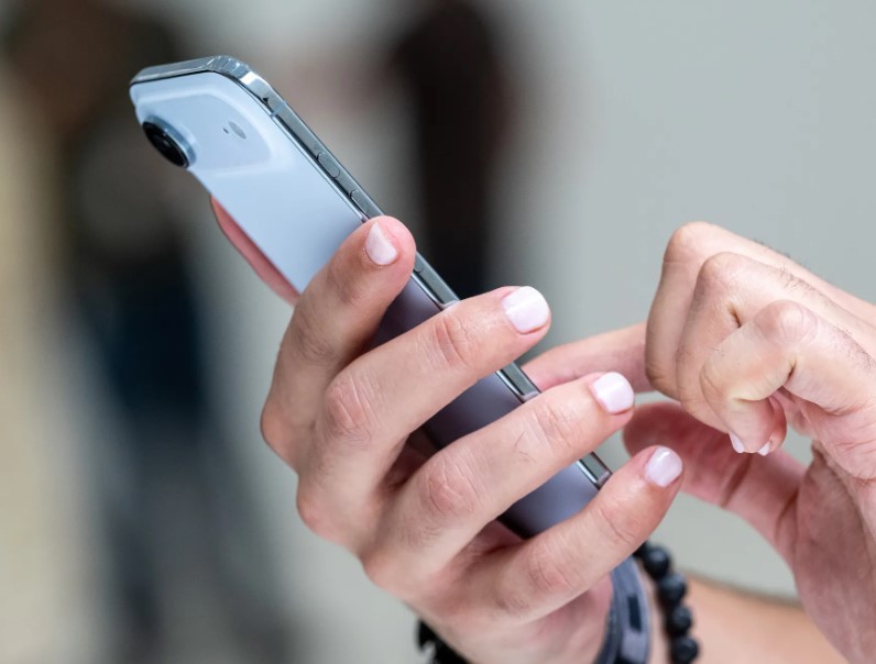 Nhìn lại hành trình hỗ trợ SIM trên iPhone